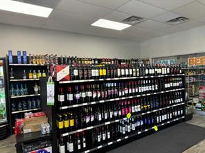 Liquor Store  For Lease