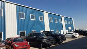 1177, 1185 & 1193, 8800 Venture Avenue SE For Lease