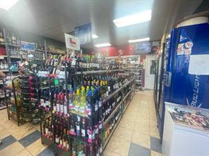 Liquor Store  For Lease