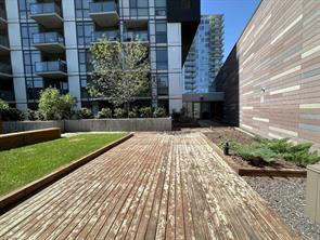 Building - Courtyard