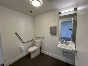 Retail/Work - Bathroom