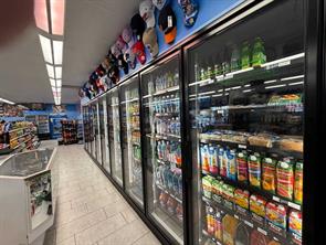 Very well run and busy convenience store located right on International Ave, great exposure in this...