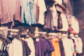 Clothing ,Retail  For Lease