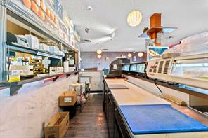 17 Ave & 14 ST Japanese Restaurant Street SW For Lease
