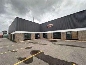 11, 4380 76 Avenue SE For Lease