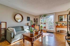 Unit 7 - Living Room