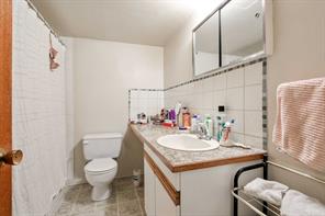 1 Bedroom Unit - Bathroom
