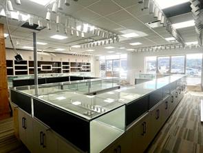 3118 & 3122, 4310 104 Avenue NE For Lease