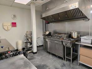 Fast Food,Food & Beverage  For Lease