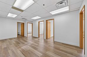 306, 1109 17 Avenue SW For Lease