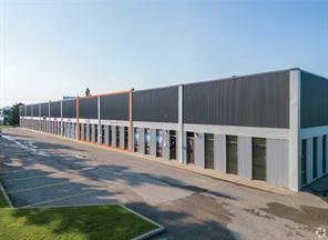 Units 3-4, 1925 39 Avenue NE For Lease