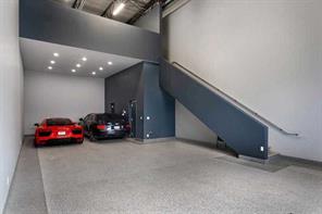 18, 1750 120 Avenue NE For Lease