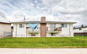 1-6, 8 Huntley Close NE For Sale