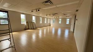 207, 9919 Fairmount Drive SE For Lease